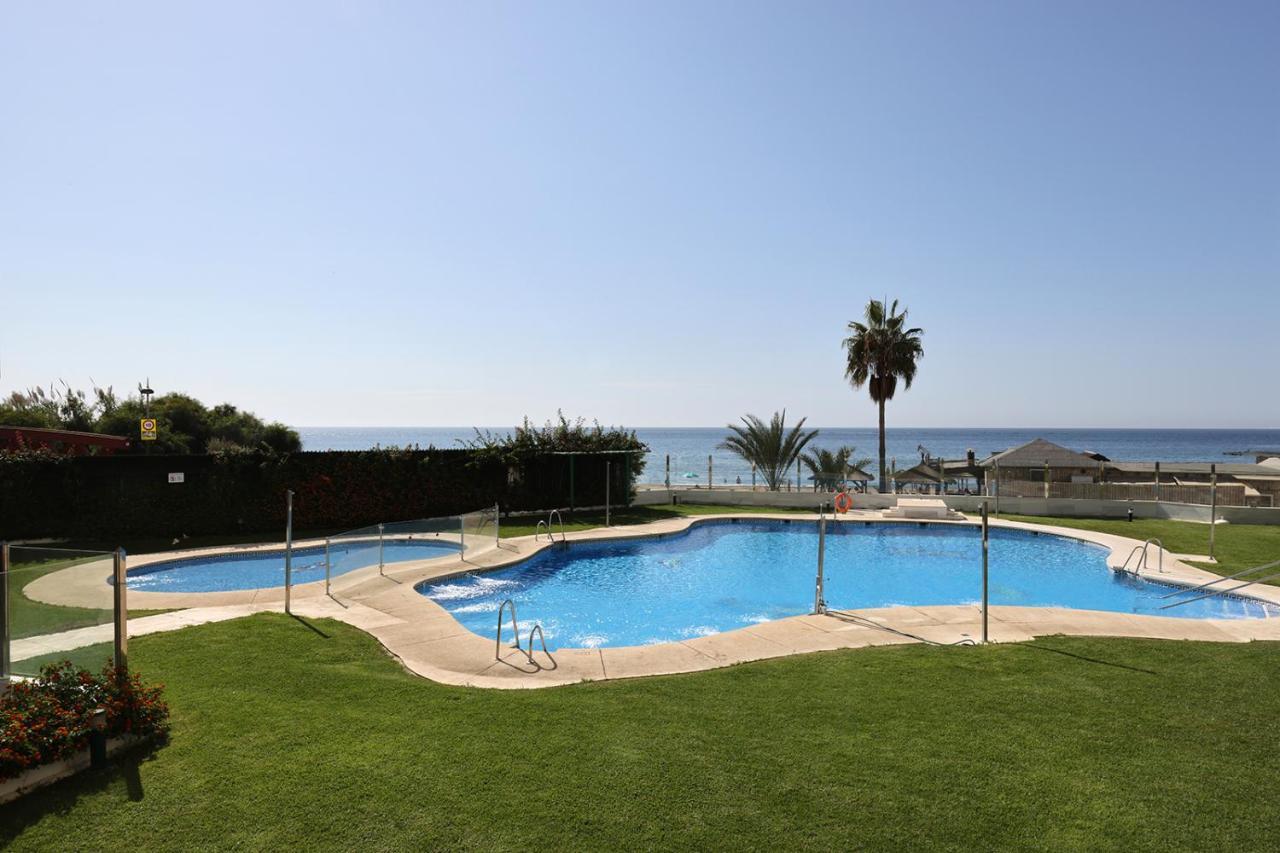 מארבלה Lujo En Banana Beach Primera Linea De Playa מראה חיצוני תמונה